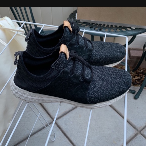 New Balance Fresh Foam in black. Size 11.5 - Picture 2 of 5